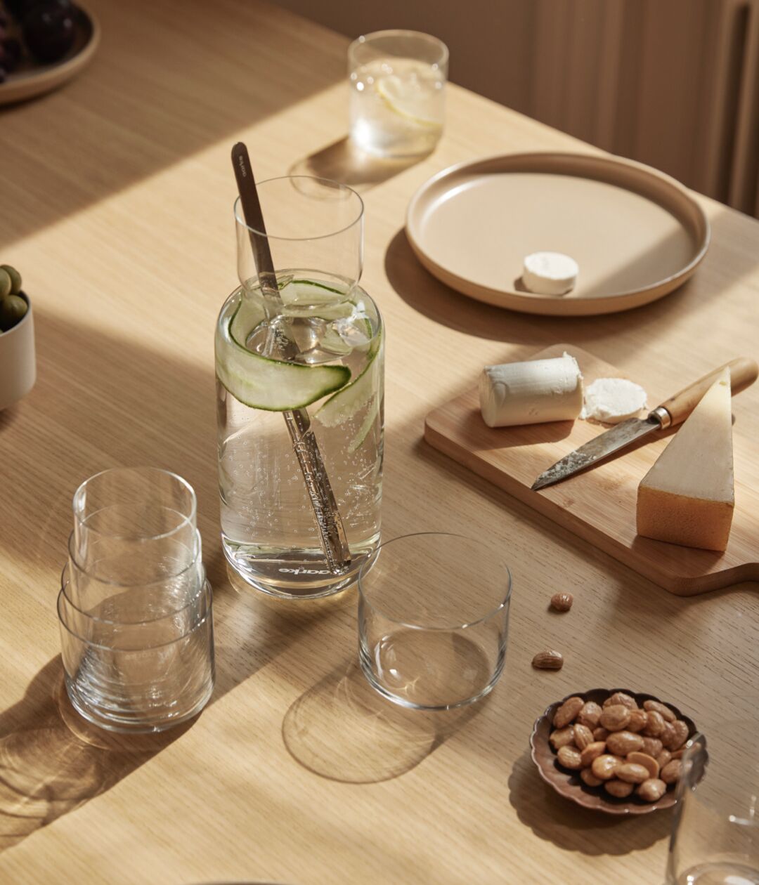 Nesting Carafe & Mixing Spoon
